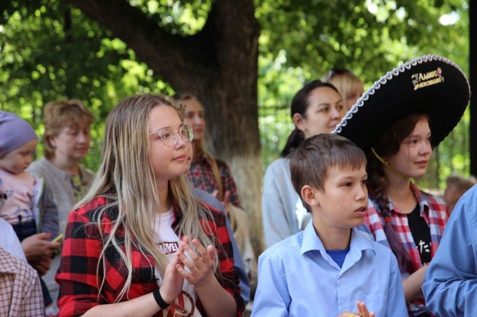 Все мы родом из детства Все мы родом из детства