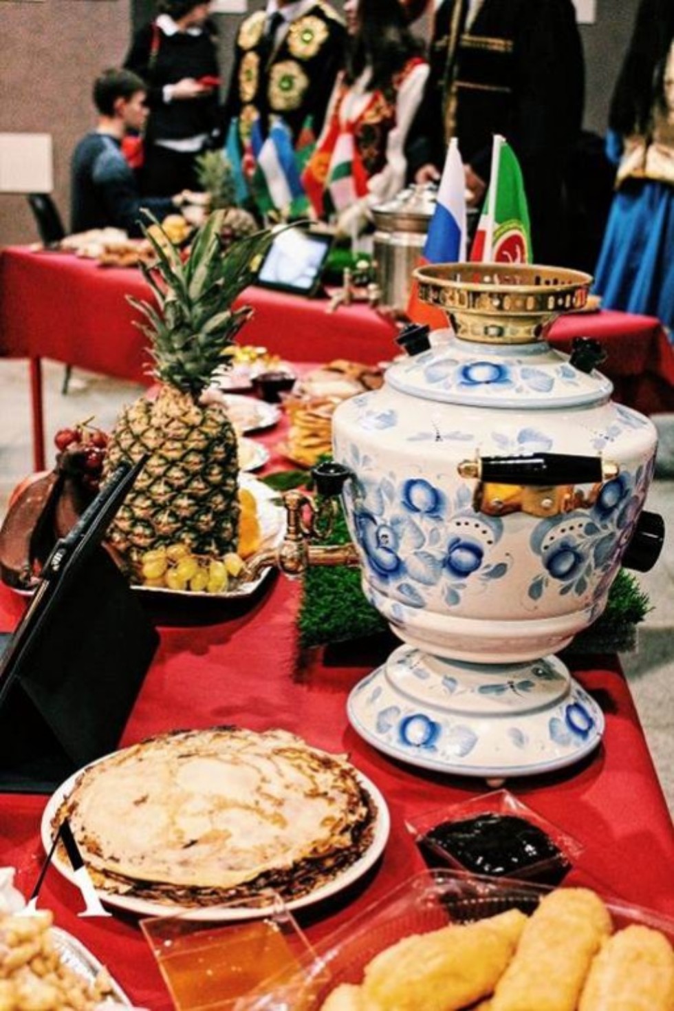 ���������������� ��������� ���  Bonjour, mon cher ami!