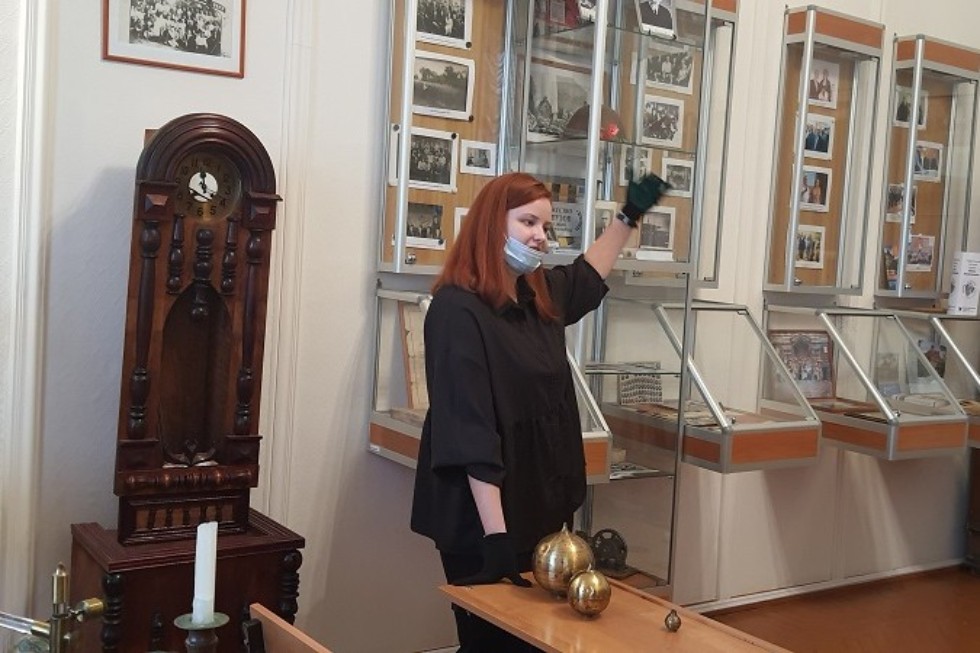 Музейная встреча 'физиков и лириков' Музейная встреча 'физиков и лириков'