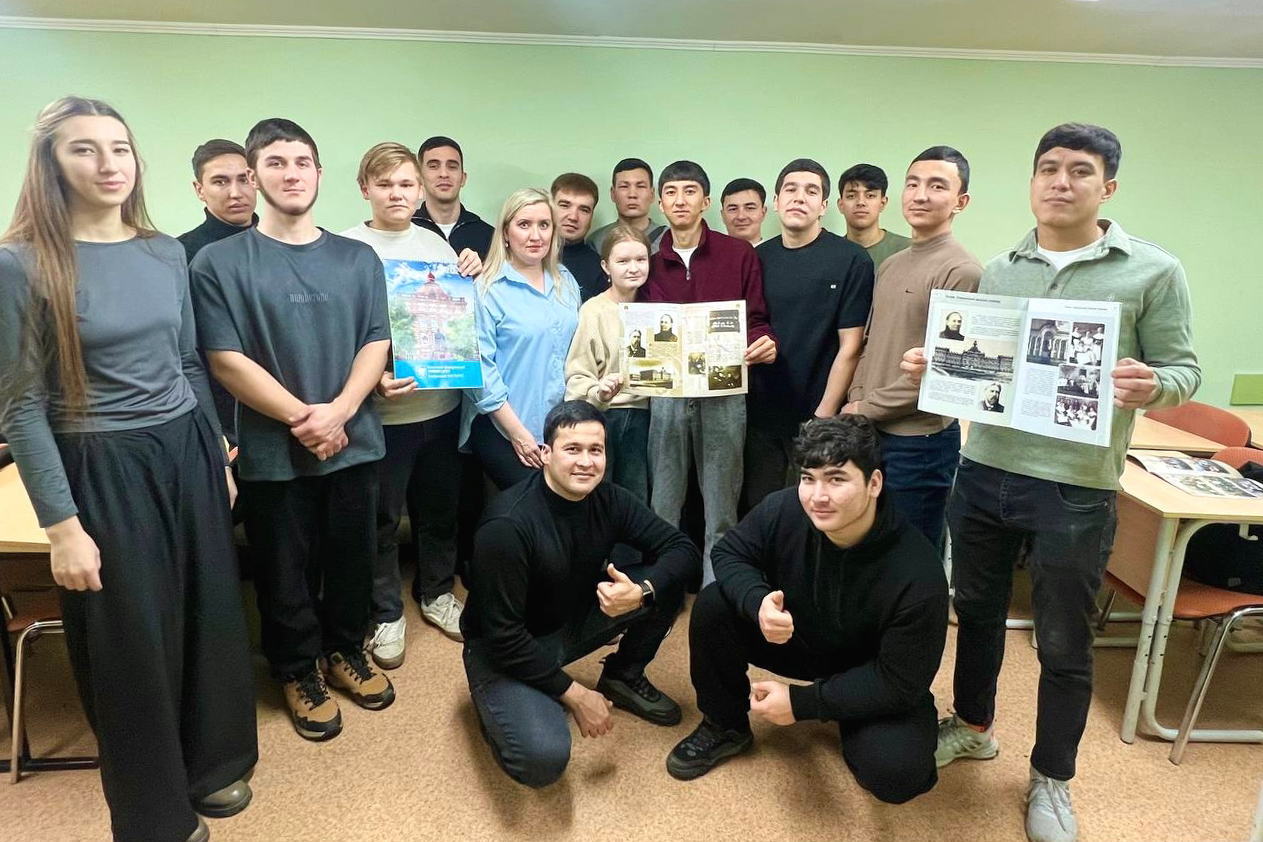 Кураторский час прошел ко Дню рождения института Кураторский час прошел ко Дню рождения института