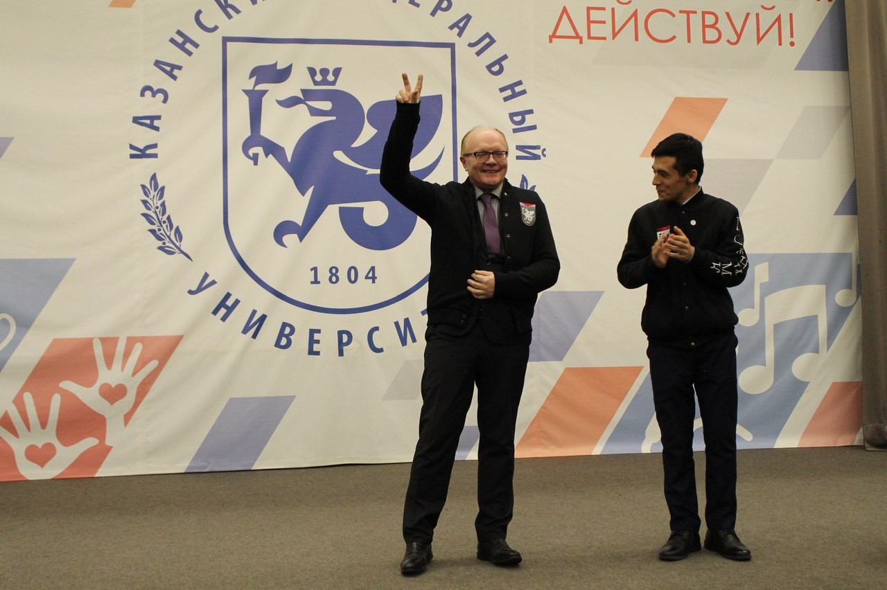 Состоялось торжественное награждение Студенческого совета и активистов Института социально-философских наук и массовых коммуникаций КФУ Состоялось торжественное награждение Студенческого совета и активистов Института социально-философских наук и массовых коммуникаций КФУ