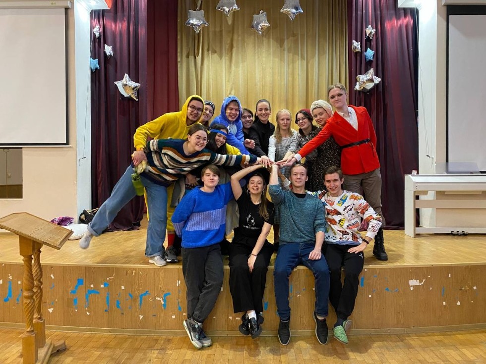 ������������������ ������������ ������� Linguo Drama.