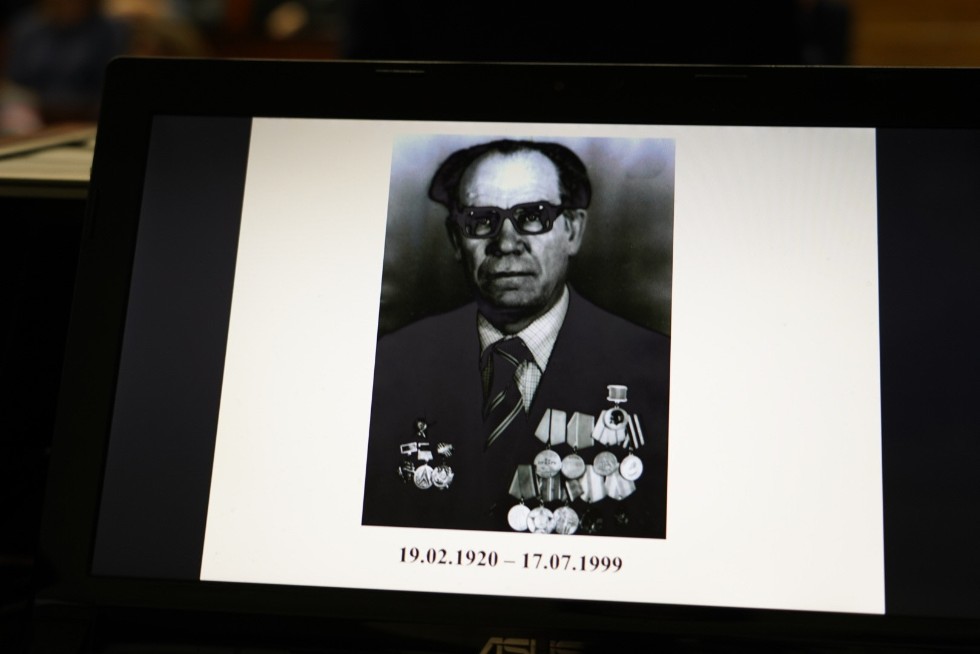 � ��������� ������ ��� ���������� ���������, ����������� 100-����� �� ��� �������� ����� ��������