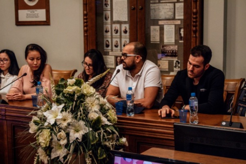 Комитет по работе с иностранными студентами Комитет по работе с иностранными студентами