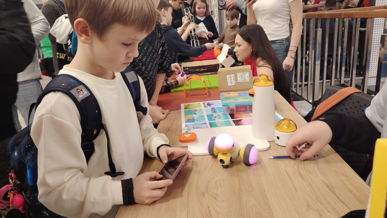 Елабужский институт КФУ представил научные интерактивы на фестивале PROнаука Елабужский институт КФУ представил научные интерактивы на фестивале PROнаука