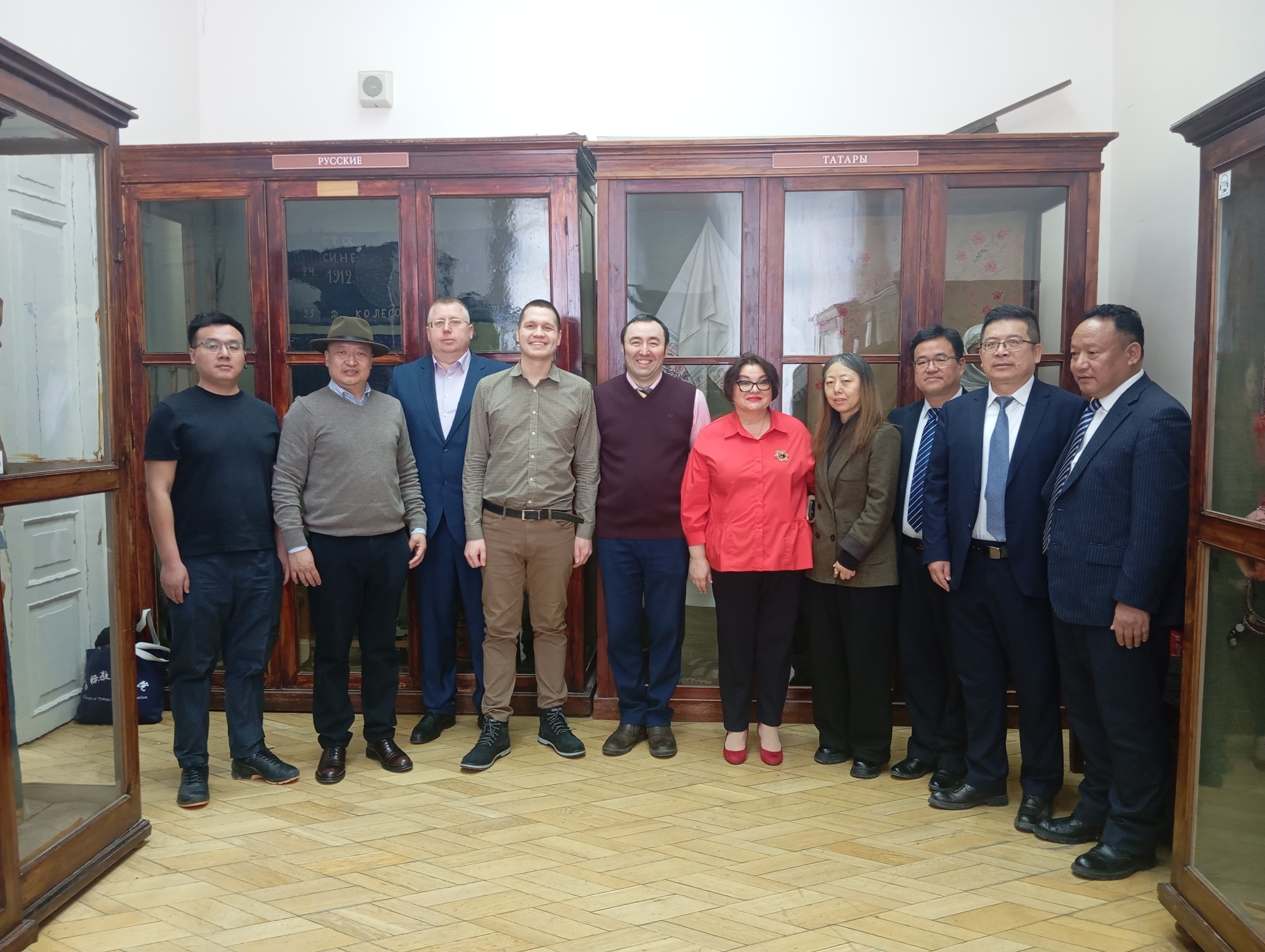 Этнографы Казанского университета встретились с делегацией Цинхайского университета национальностей (КНР) Этнографы Казанского университета встретились с делегацией Цинхайского университета национальностей (КНР)