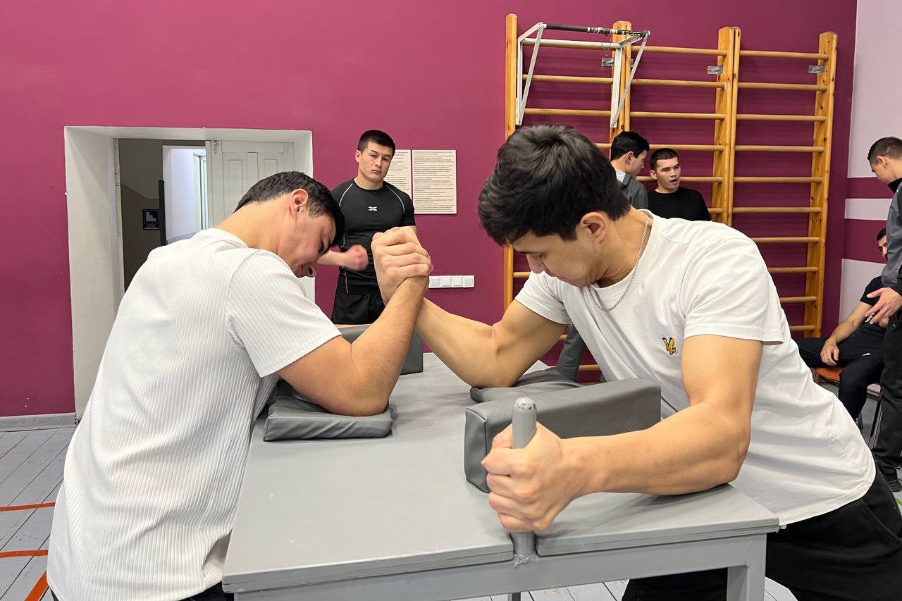 Прошли соревнования по дартсу и мастер-класс по армрестлингу Прошли соревнования по дартсу и мастер-класс по армрестлингу