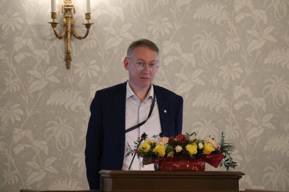 ���� ������ ������������ � ����