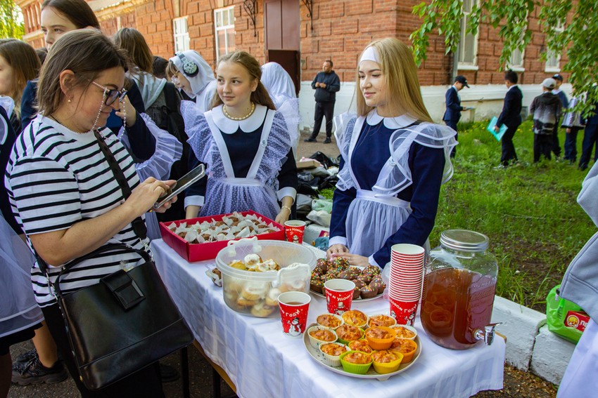 Ярмарка 'Добрый университет' прошла в Елабужском институте КФУ Ярмарка 'Добрый университет' прошла в Елабужском институте КФУ