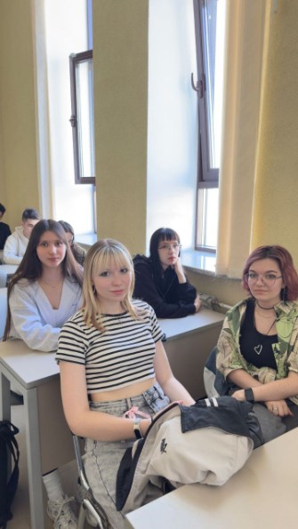 23 и 24 апреля преподаватели кафедры провели кураторские часы приуроченные к празднованию 80-й годовщины Победы в Великой отечественной войне 23 и 24 апреля преподаватели кафедры провели кураторские часы приуроченные к празднованию 80-й годовщины Победы в Великой отечественной войне