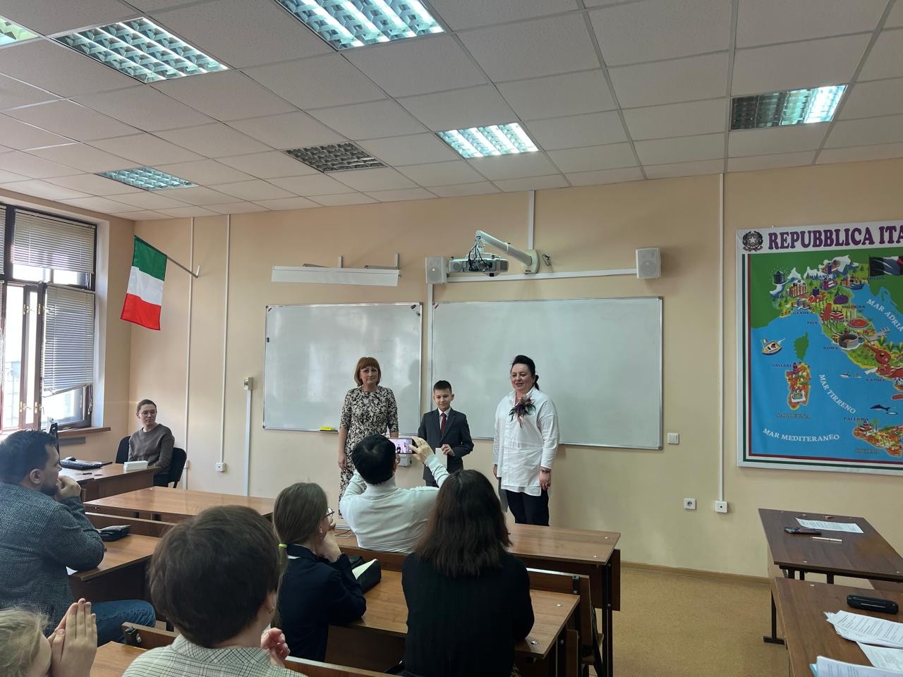 � ������������� (� ������������� ��������) ������� ����������� �������� ����� �.�. ������������ ,������, ������ ����� ����������� ������ � ��������