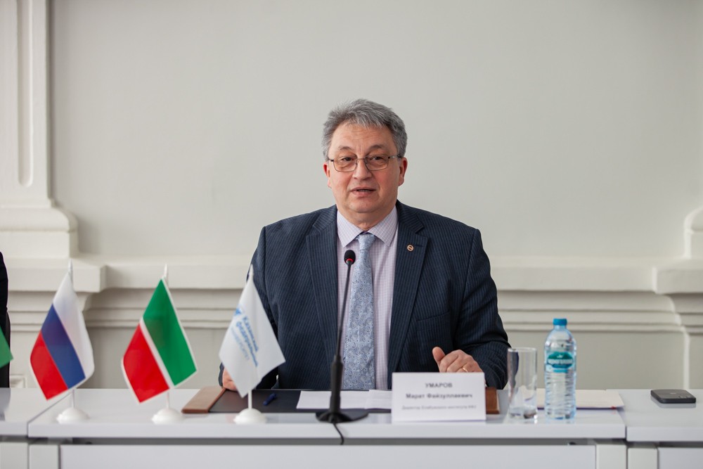 ����������� ������ ������������� � �. ������ ������� � ���������� ��������� ���