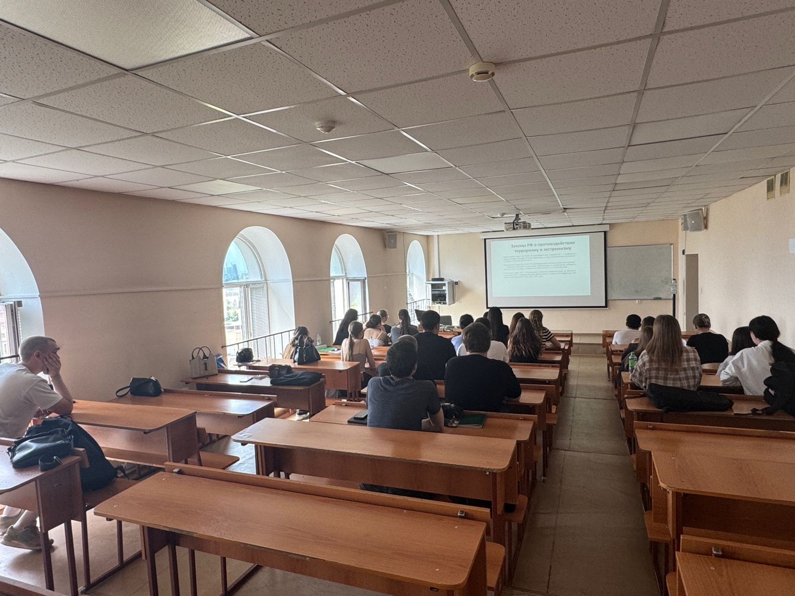 13 июня 2025 года доценты кафедры экономической безопасности и налогообложения провели кураторский час на тему 13 июня 2025 года доценты кафедры экономической безопасности и налогообложения провели кураторский час на тему