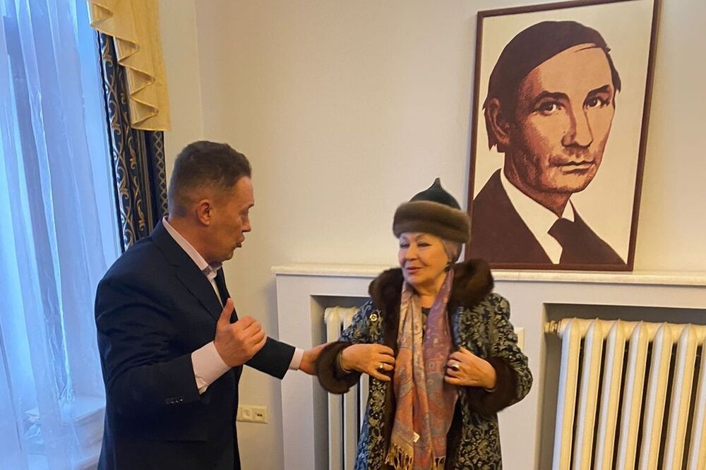 Преподаватели и студенты Елабужского института КФУ приняли участие в заседании Союза писателей РТ Преподаватели и студенты Елабужского института КФУ приняли участие в заседании Союза писателей РТ