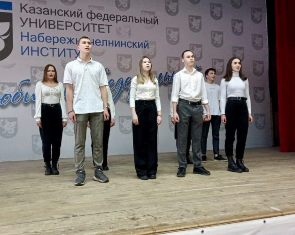 'Защитникам Отечества посвящается' ,Защитники Отечества, песни