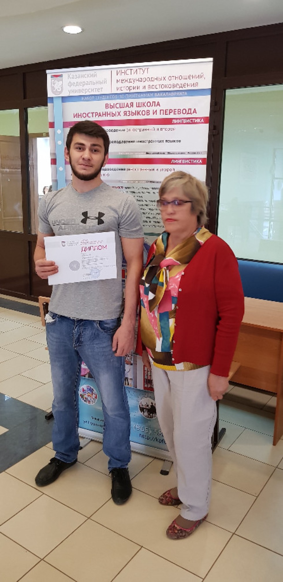 �������