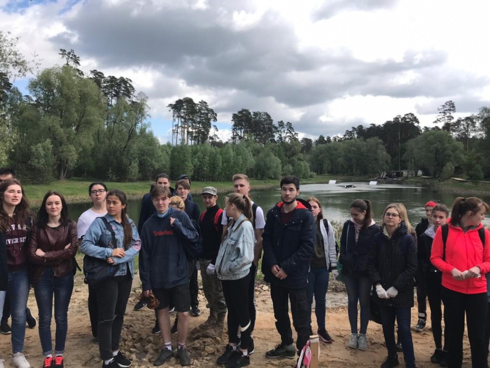 'МОКРЫЙ' СУББОТНИК НА ЛЕБЯЖЬЕ 'МОКРЫЙ' СУББОТНИК НА ЛЕБЯЖЬЕ