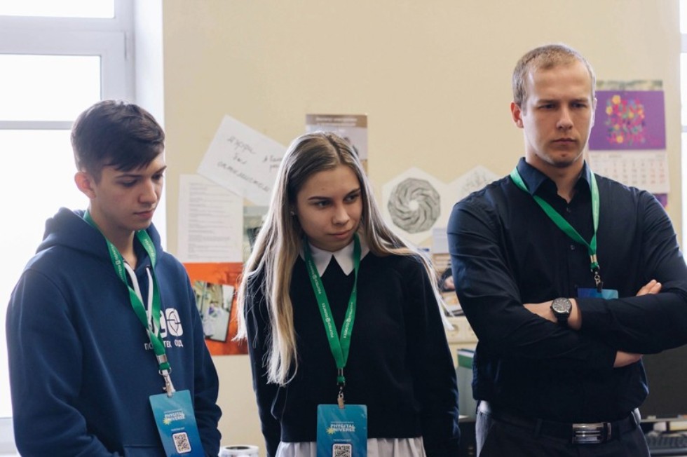 � �����-���������� ������ ��������������� ����� 'Phygital Universe'!