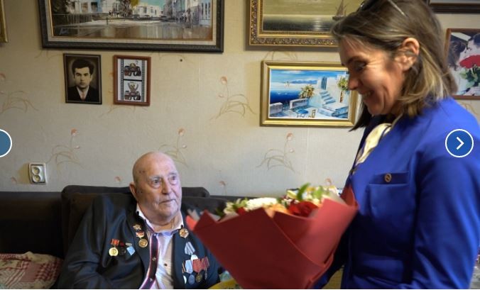 ������� ����: ��������� ������� ������ ������ ? 100 ���