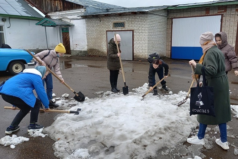 Растопим лёд трудом своим! Растопим лёд трудом своим!