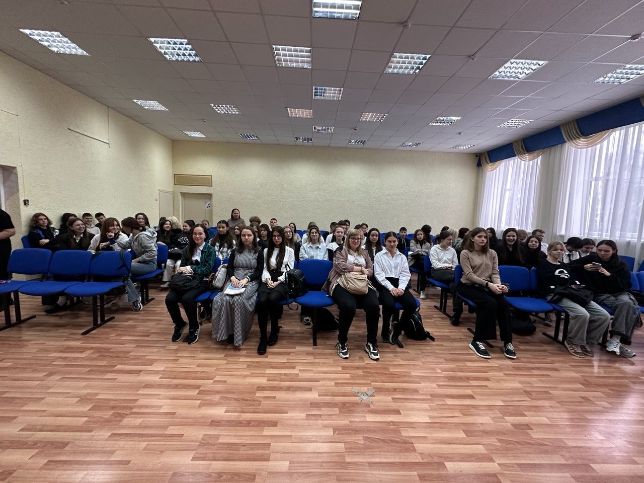 Математики университета ? школьникам Математики университета ? школьникам