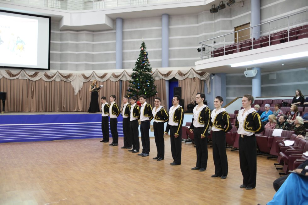 В преддверии Нового года? В преддверии Нового года?