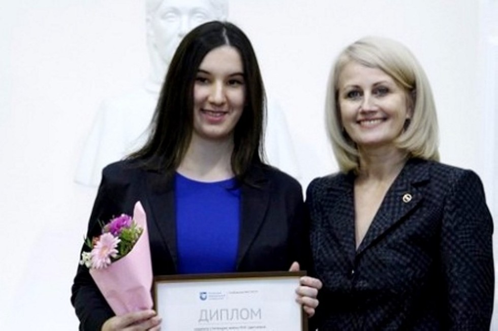 Лилия Рамазанова - первый лауреат стипендии имени Марины Цветаевой Лилия Рамазанова - первый лауреат стипендии имени Марины Цветаевой