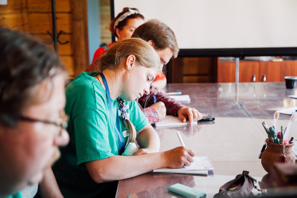 ��������