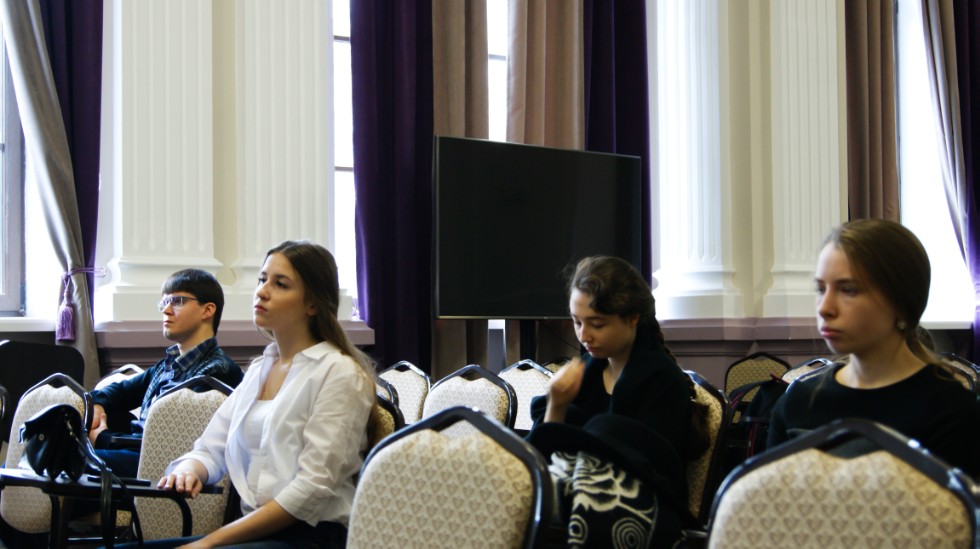 ���� � �����