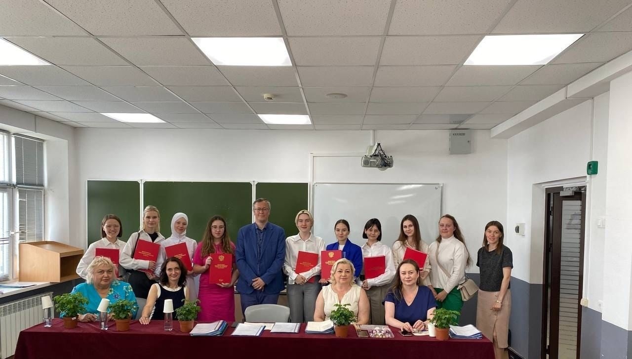 Завершились государственные экзамены и защиты выпускных квалификационных работ бакалавров профиля Завершились государственные экзамены и защиты выпускных квалификационных работ бакалавров профиля