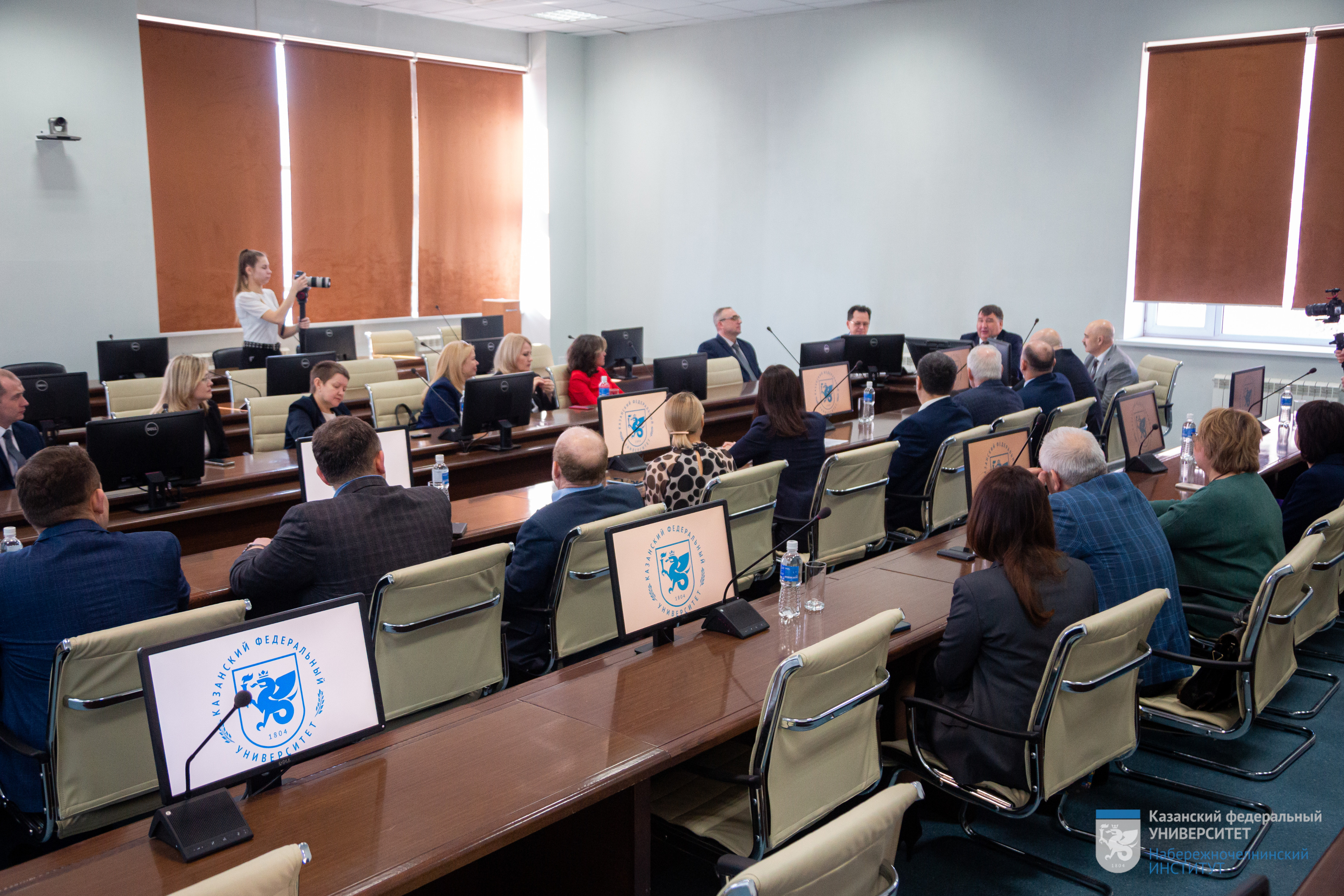 Коллективу Набережночелнинского института представили нового директора ,Семинар-совещание передовых инженерныхшкол