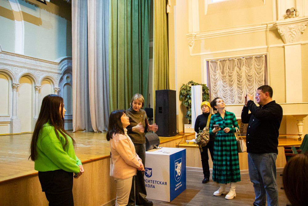 Представители Госкомитета РТ по туризму посетили Елабужский институт КФУ Представители Госкомитета РТ по туризму посетили Елабужский институт КФУ