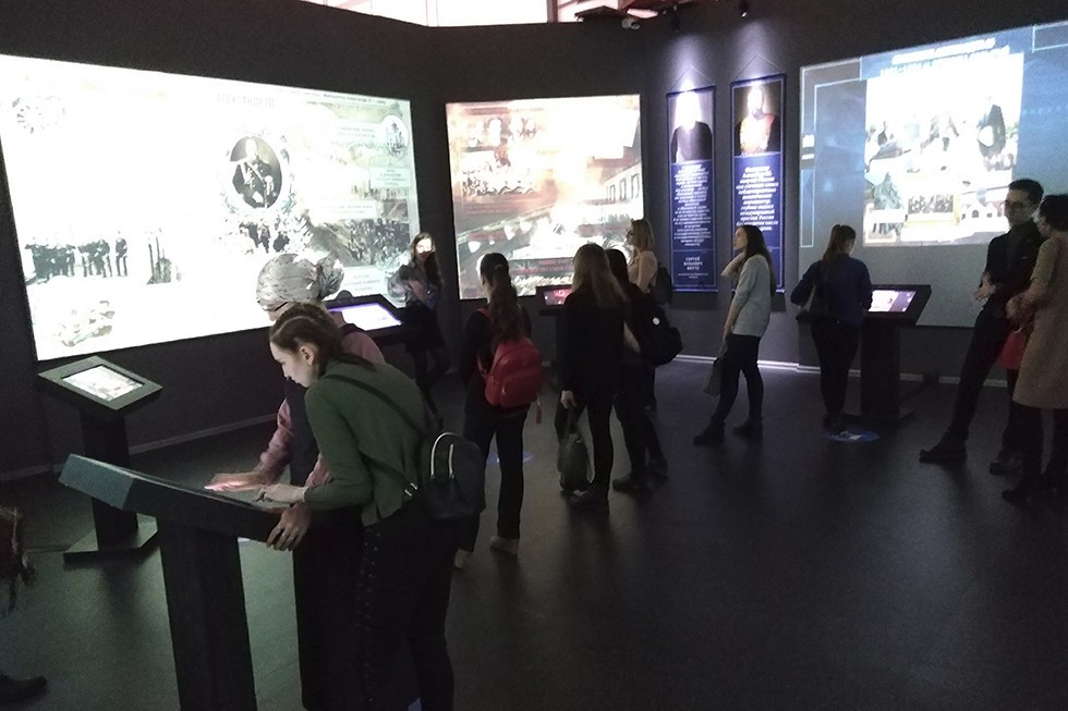 ��������� ��������� � ������������ ���� 