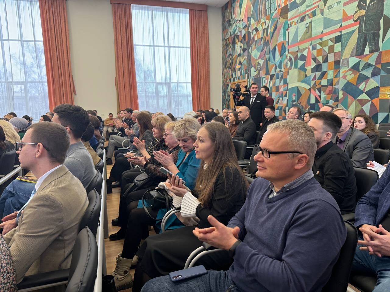 Быть журналистом - звучит гордо! Быть журналистом - звучит гордо!