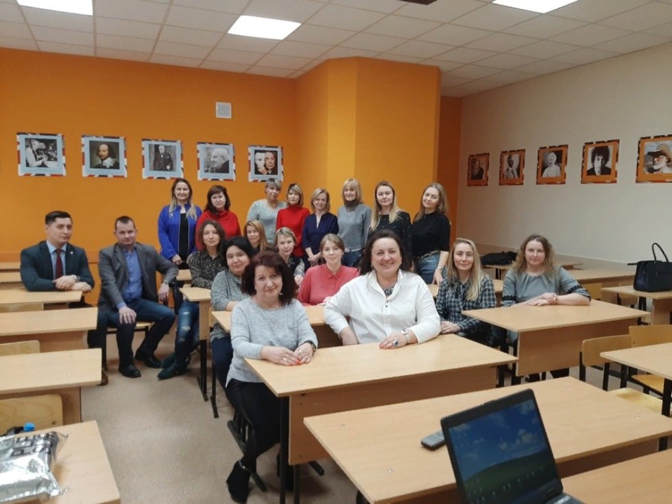 Лингвистический десант Высшей школы иностранных языков и перевода в Елабуге Лингвистический десант Высшей школы иностранных языков и перевода в Елабуге