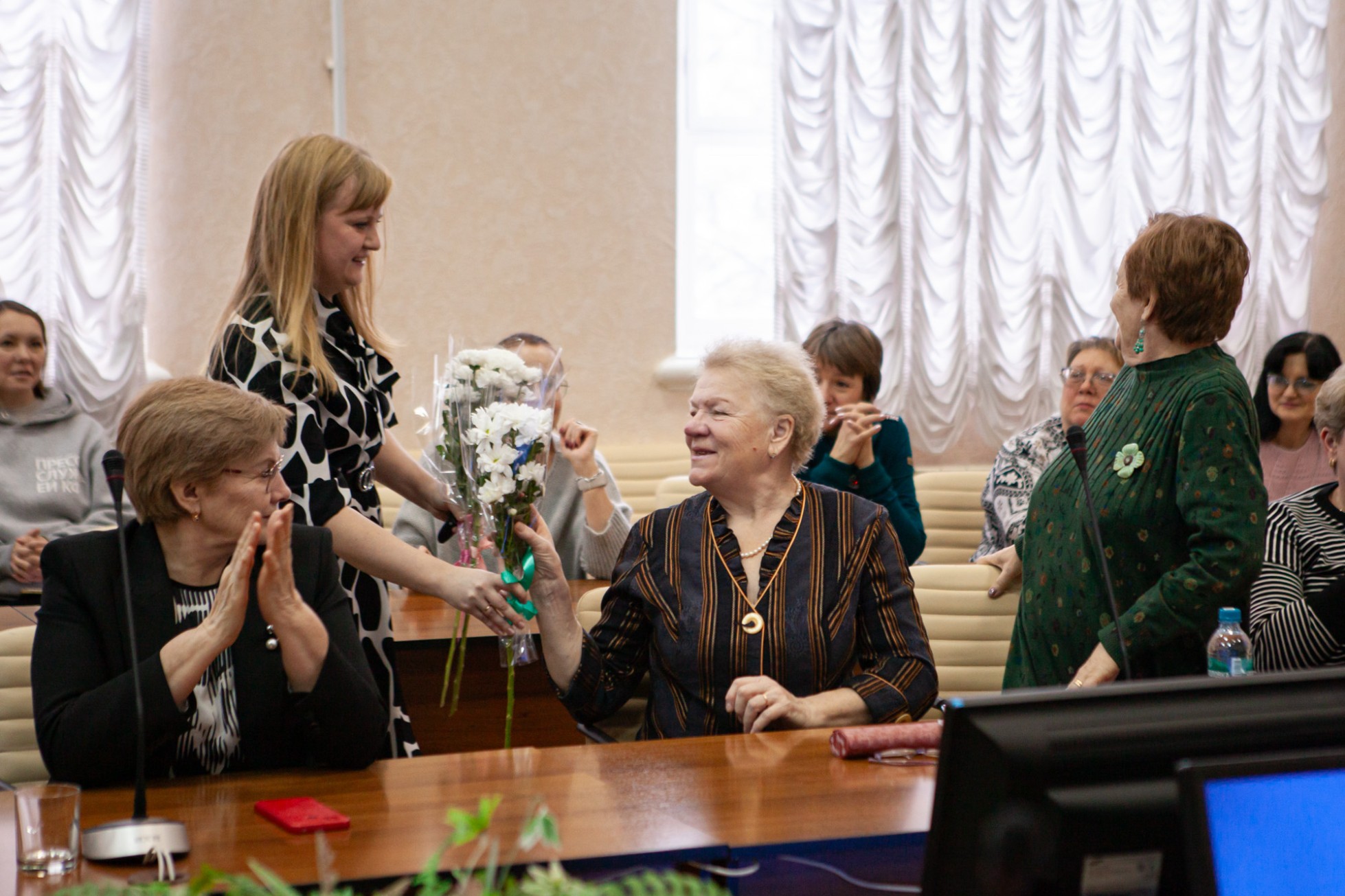 '��� ? �����': ������ ����������� ���������� � �������� ����������� �������