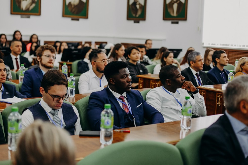 ������ �� �������������� ������ � ������ ��������� � ���