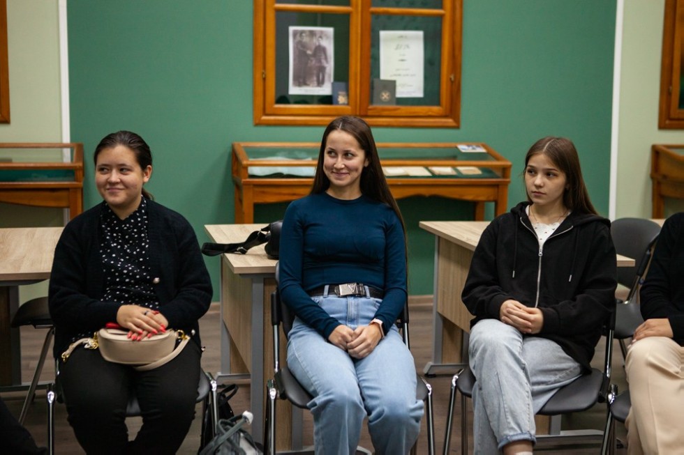 Тренинги по адаптации первокурсников идут в Елабужском институте КФУ Тренинги по адаптации первокурсников идут в Елабужском институте КФУ