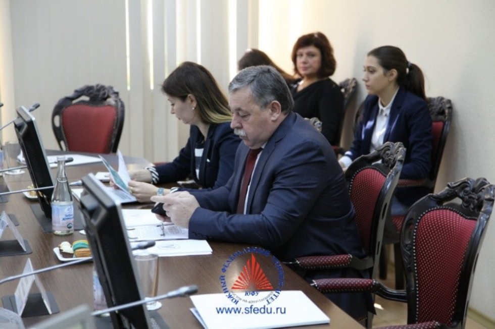 ��������� ������ �������� ���� ����������� ������������� ����� -10'