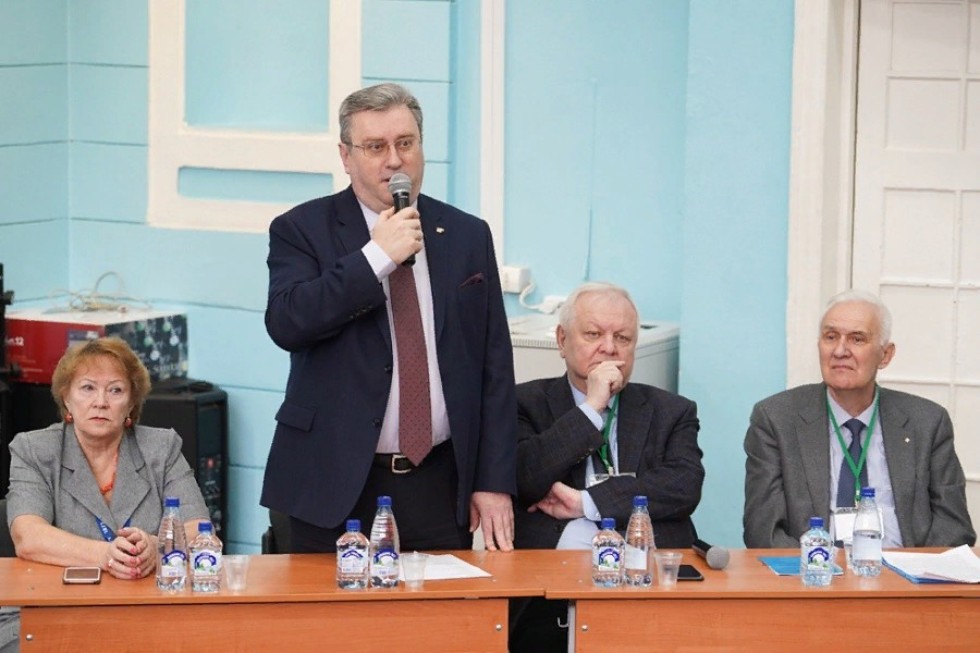 На геометрической конференции в МПГУ На геометрической конференции в МПГУ