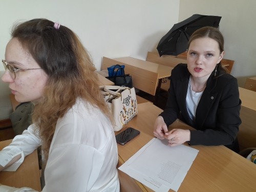 Студенты кафедры начального образования приняли участие в кураторском часе 'Песни военных лет ? песни Победы' Студенты кафедры начального образования приняли участие в кураторском часе 'Песни военных лет ? песни Победы'