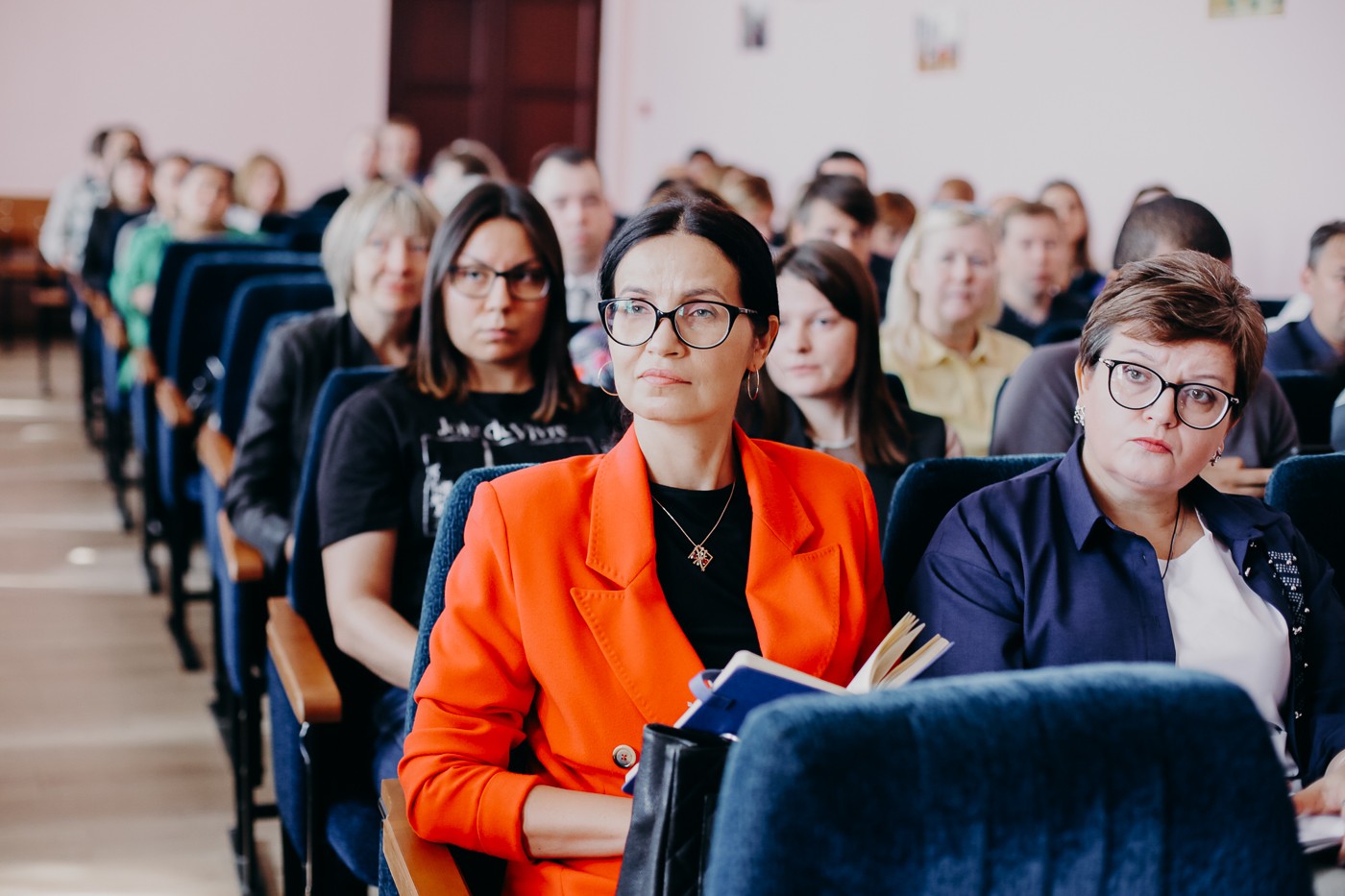 Кураторы Кураторы