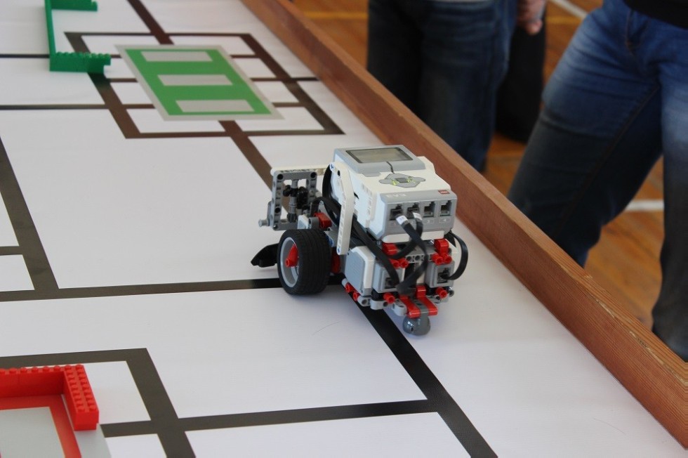 VIII Open Robotics Competitions in Yelabuga Institute of KFU