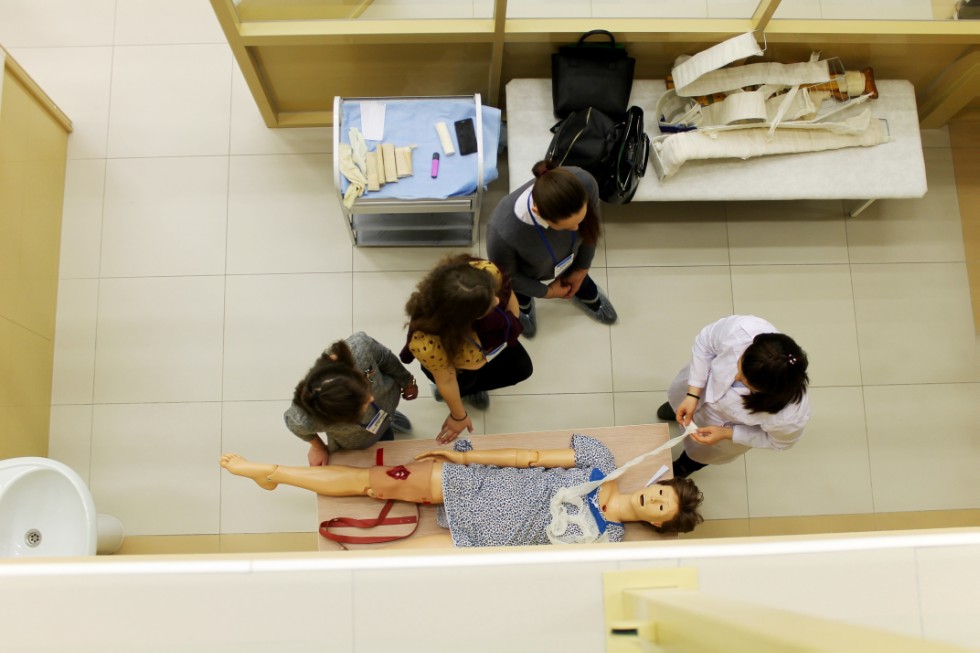 В КФУ провели медицинские квесты для лучших абитуриентов региона В КФУ провели медицинские квесты для лучших абитуриентов региона