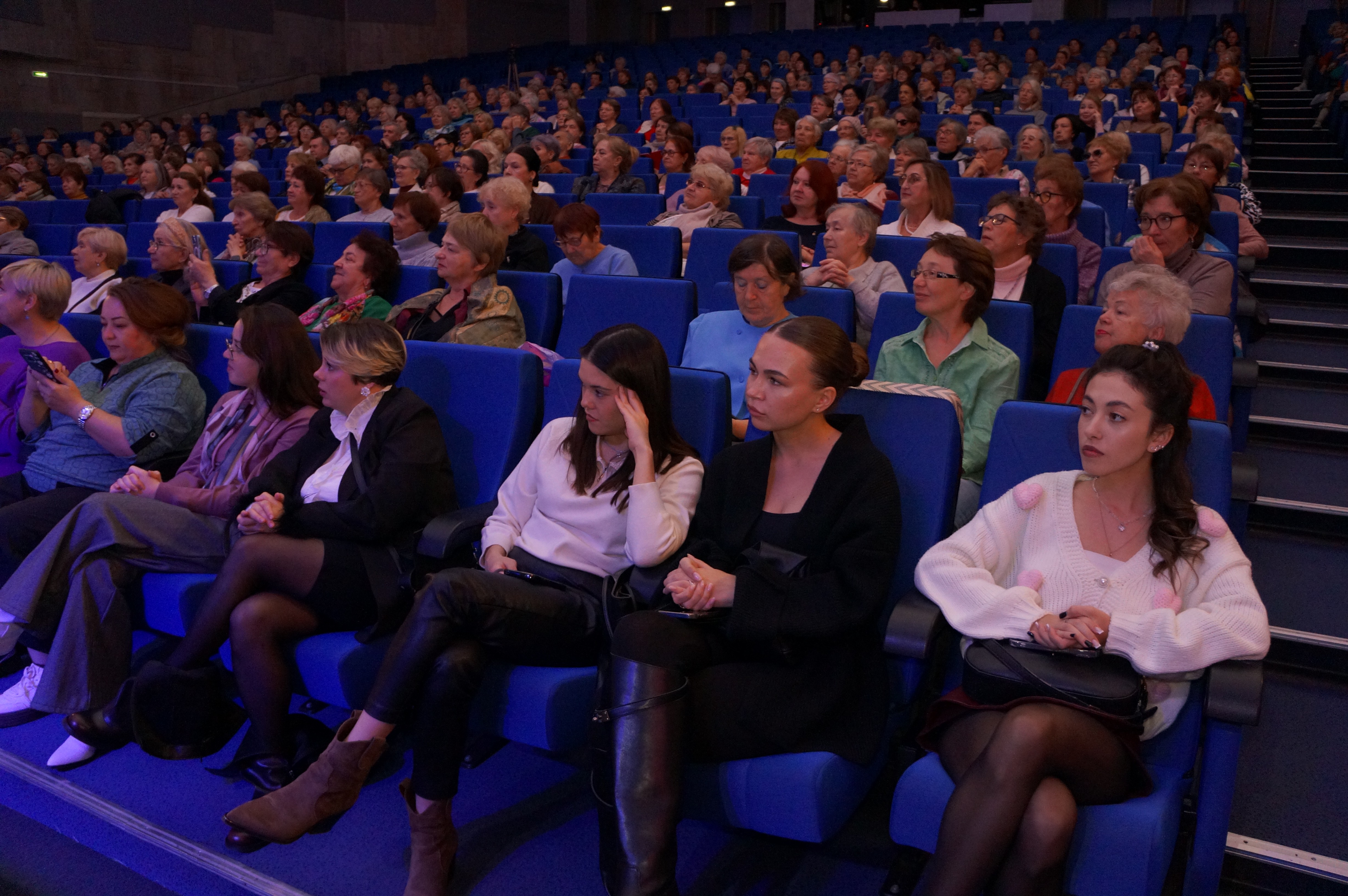 ���������� �����������, ��������� � ������� ������ � ��� ���� '����������� ��������' ,����������� �������� �������� ���