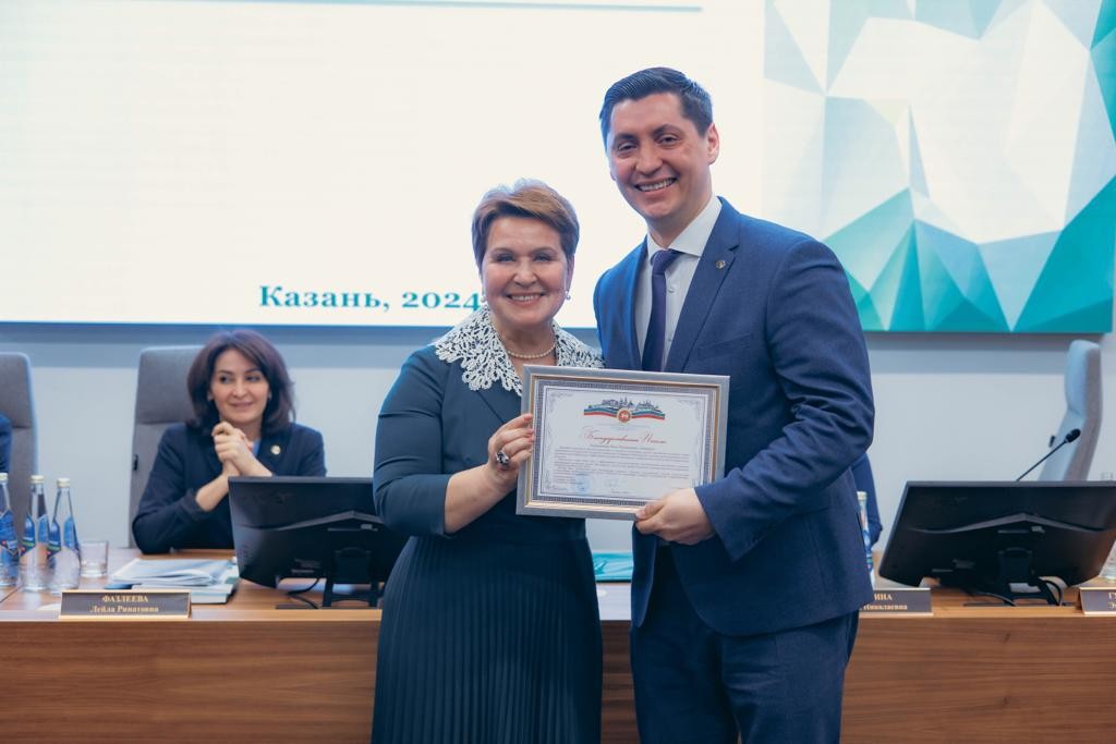 Поздравляем доцента ВШИЯиП с высокими наградами! Поздравляем доцента ВШИЯиП с высокими наградами!