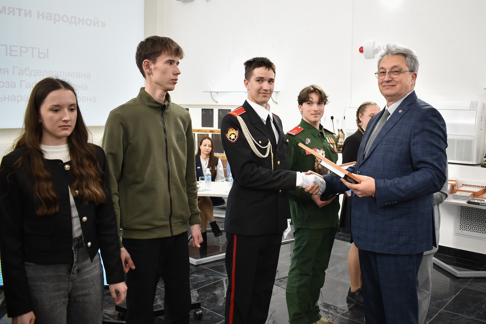 Юные ученые Елабужского института КФУ победили на республиканской конференции Юные ученые Елабужского института КФУ победили на республиканской конференции