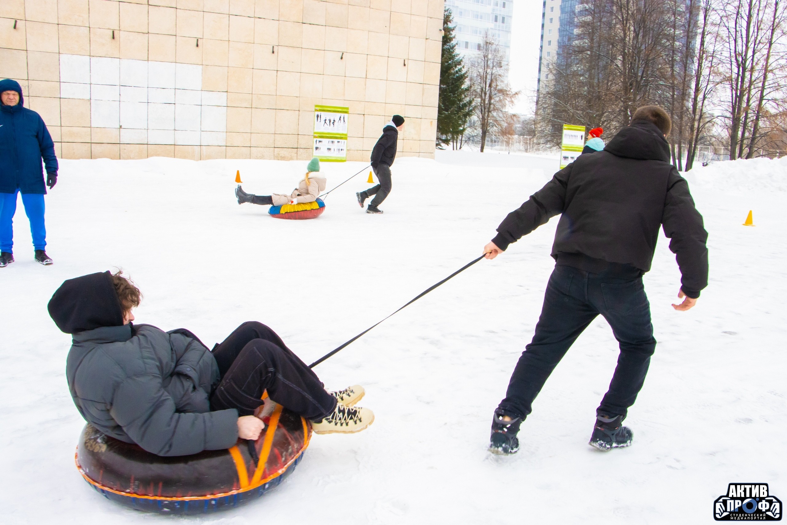 Ярко, тепло и по-народному! Ярко, тепло и по-народному!