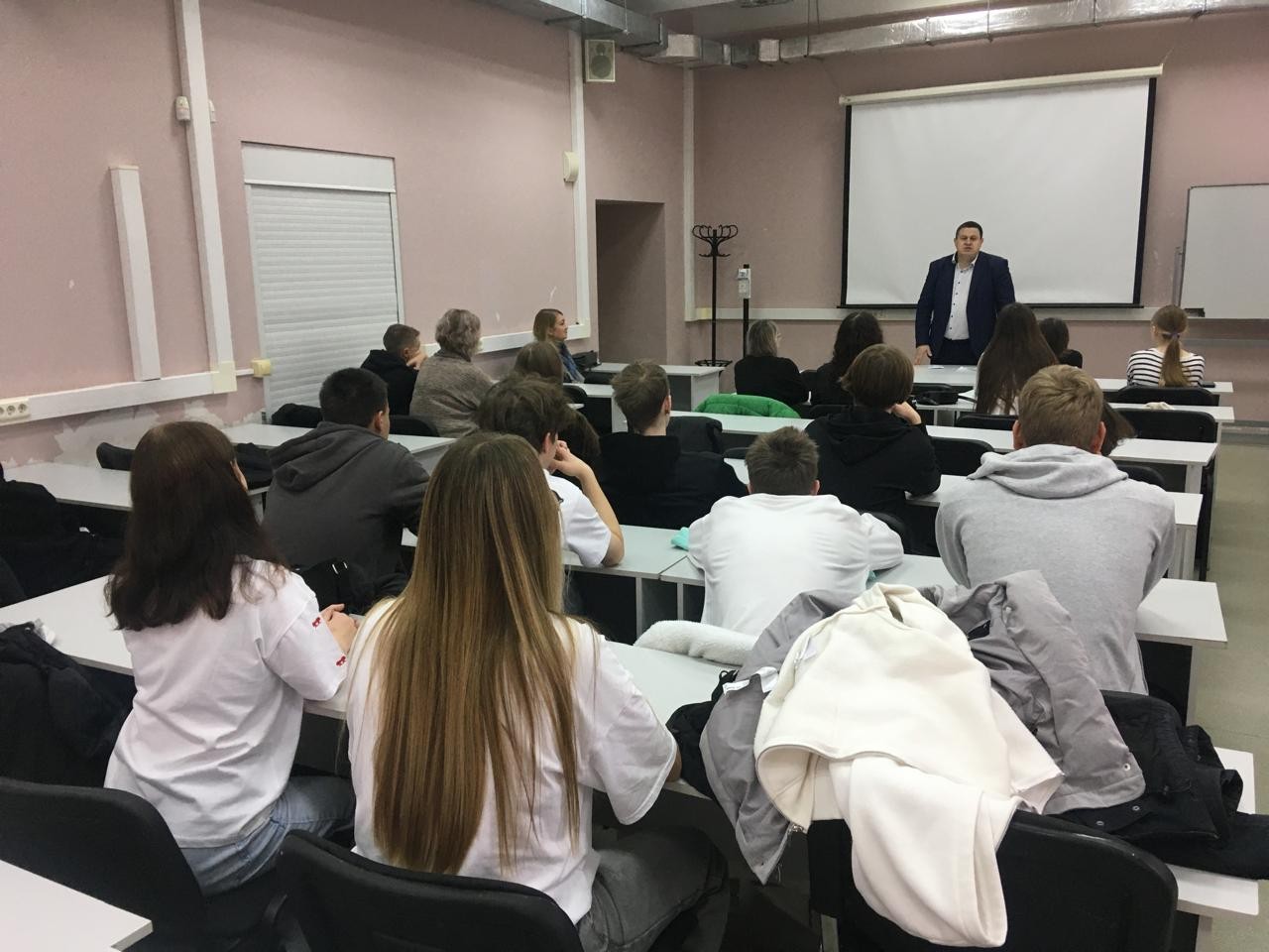 ������������������ ������ �� ������� ������� � ������������ ����