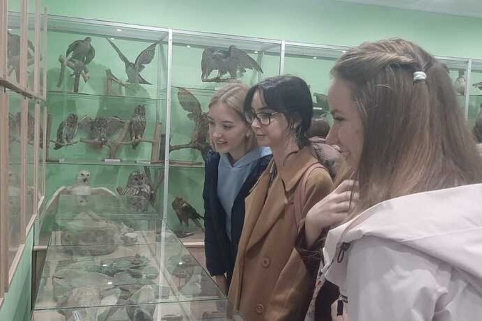 Студенты отделения иностранных языков познакомились с Зоологическим музеем Студенты отделения иностранных языков познакомились с Зоологическим музеем